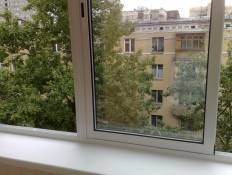 расширение балкона остеклением